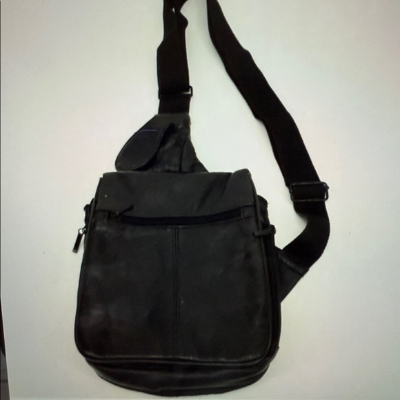 Black Leather Crossbody Bag - Picture 5 of 7